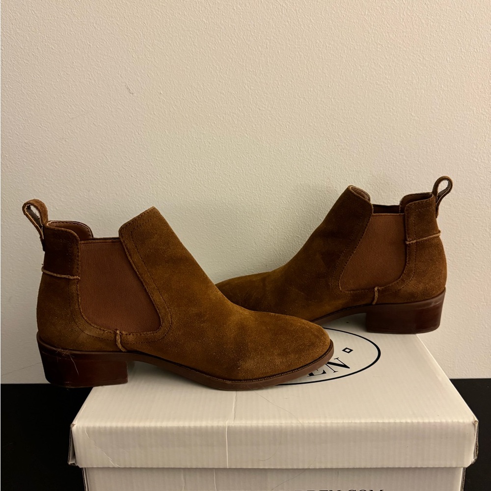 Steve Madden Dabble Chelsea Boots